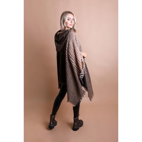 Mocha Herringbone Tweed Hooded Frayed Edge Knit Poncho - Picture 4 of 4